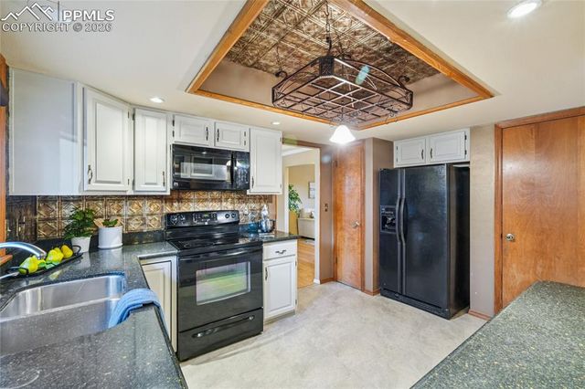 5368 W Cliff Point Circle, Colorado Springs, CO 80919