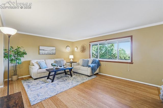 5368 W Cliff Point Circle, Colorado Springs, CO 80919