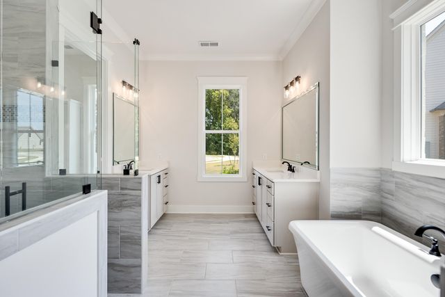 5011 JON OAK CV, Arlington, TN 38002