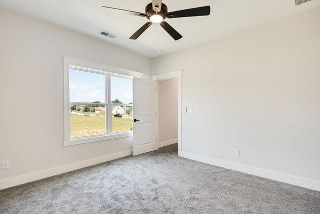 5011 JON OAK CV, Arlington, TN 38002