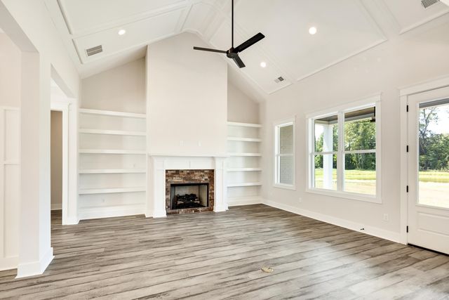 5011 JON OAK CV, Arlington, TN 38002