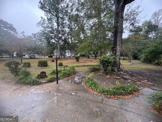 210 Sycamore Street, Swainsboro, GA 30401