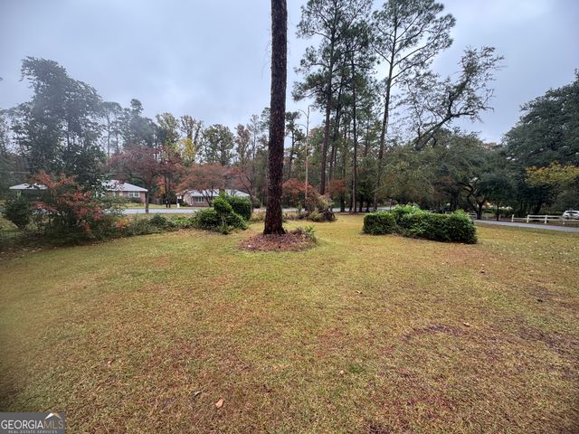 210 Sycamore Street, Swainsboro, GA 30401