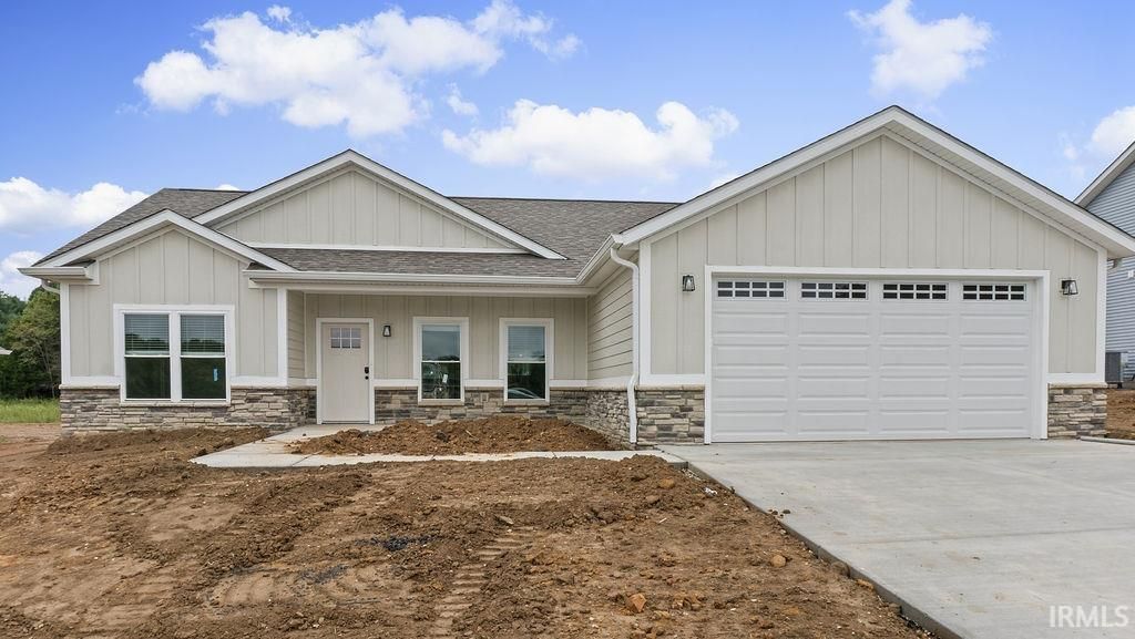 4627 N Thomas Road, Bloomington, IN 47404