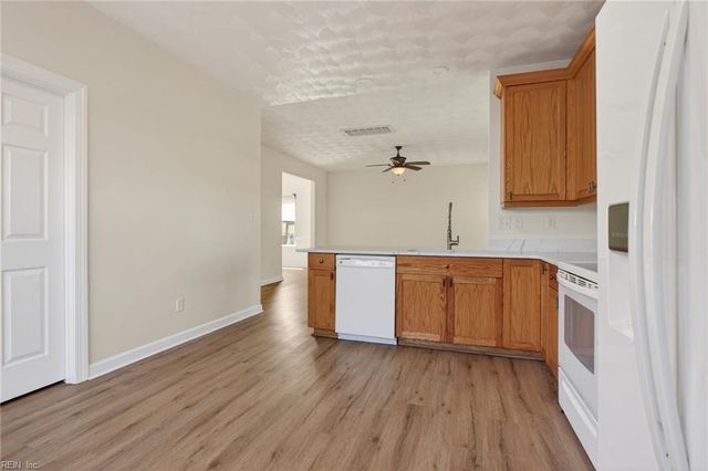 1963 Mill Creek DR, Virginia Beach, VA 23456