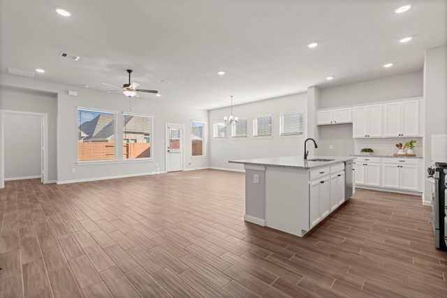 1212 Mystic Ridge Court, Magnolia, TX 77354