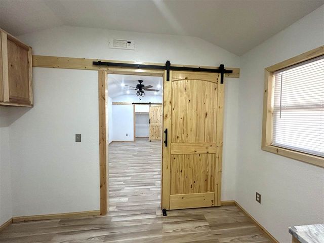 124 NE Ellsworth Dr, Apache, OK 73006