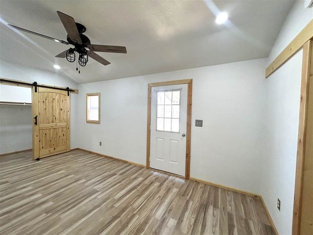 124 NE Ellsworth Dr, Apache, OK 73006