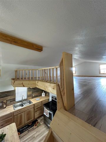 124 NE Ellsworth Dr, Apache, OK 73006