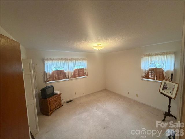 2990 Flat Creek Road, Lancaster, SC 29720