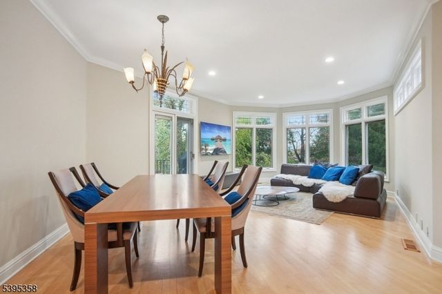 126 Fairfield Dr, Millburn Twp., NJ 07078