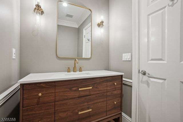 126 Fairfield Dr, Millburn Twp., NJ 07078