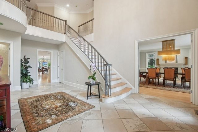 126 Fairfield Dr, Millburn Twp., NJ 07078