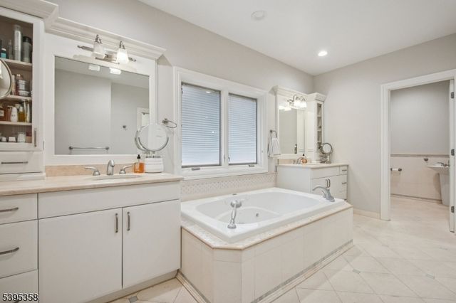 126 Fairfield Dr, Millburn Twp., NJ 07078