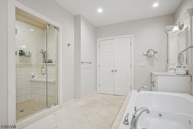 126 Fairfield Dr, Millburn Twp., NJ 07078