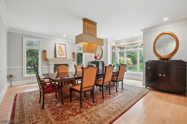 126 Fairfield Dr, Millburn Twp., NJ 07078