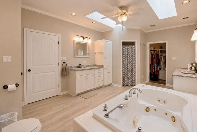 5210 Peachtree Avenue, Jonesboro, AR 72405