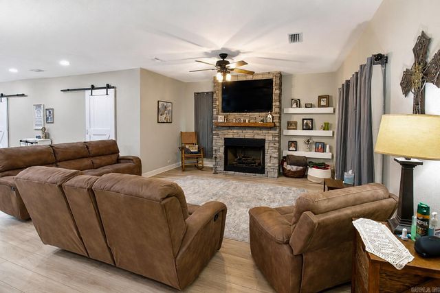 5210 Peachtree Avenue, Jonesboro, AR 72405