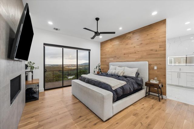 8610 Buffalo TRL, Lago Vista, TX 78645