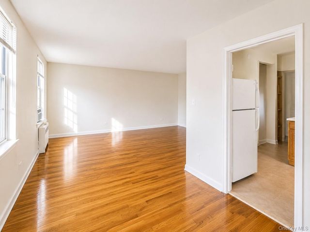 30-11 Parsons Boulevard 4O, Flushing, NY 11354