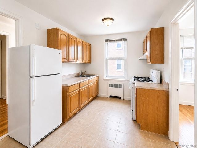30-11 Parsons Boulevard 4O, Flushing, NY 11354