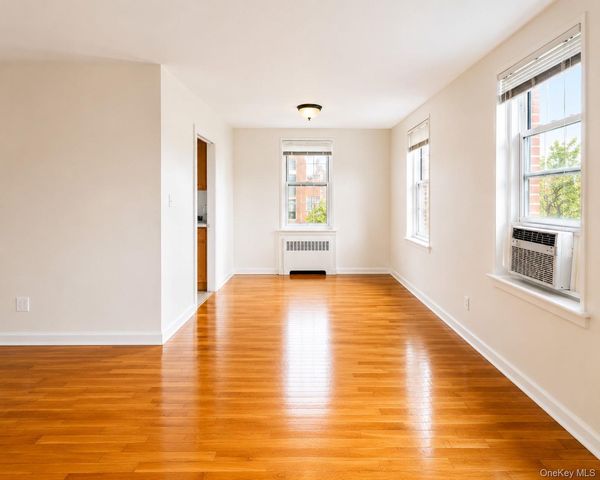 30-11 Parsons Boulevard 4O, Flushing, NY 11354
