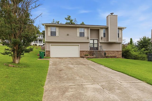 15 Red Maple Court, Little Rock, AR 72211