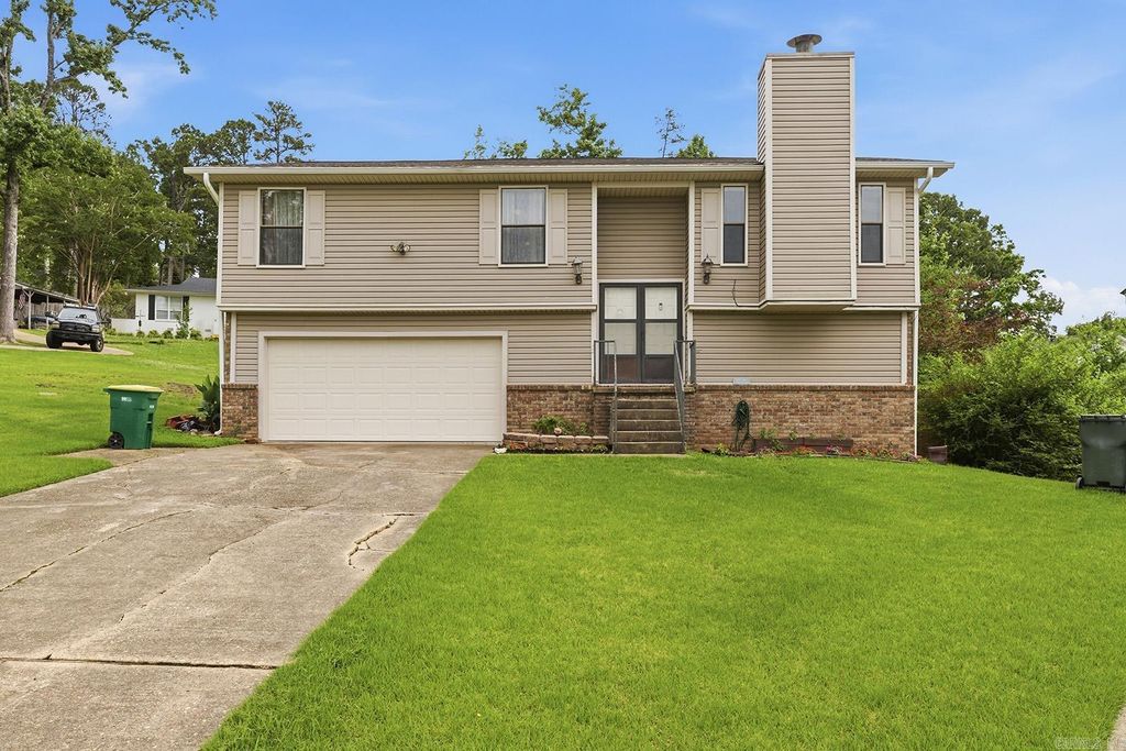 15 Red Maple Court, Little Rock, AR 72211