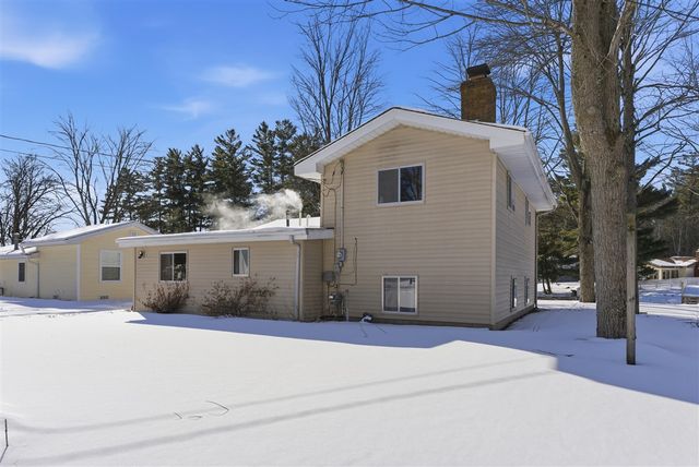 5184 Pleasant Drive, Beaverton, MI 48612