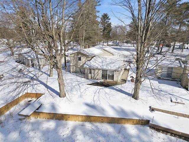 5184 Pleasant Drive, Beaverton, MI 48612