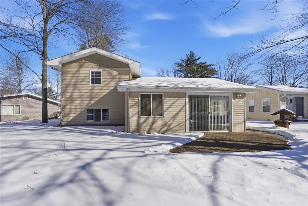 5184 Pleasant Drive, Beaverton, MI 48612