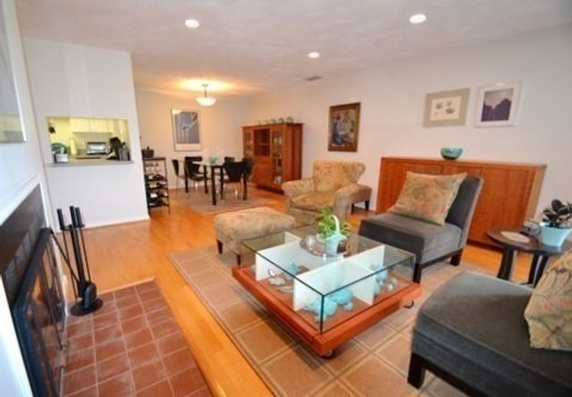 1600 Massachusetts Avenue 503, Cambridge, MA 02138