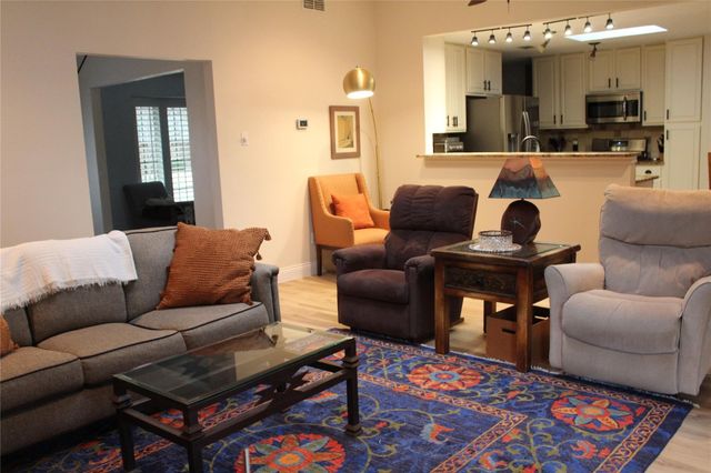 14312 Tanglewood Drive, Farmers Branch, TX 75234