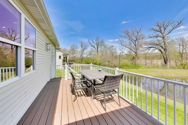 1126 Oak Point Court, Antioch, IL 60002