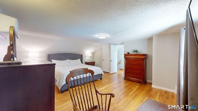 11 Hemlock Drive, Enfield, CT 06082