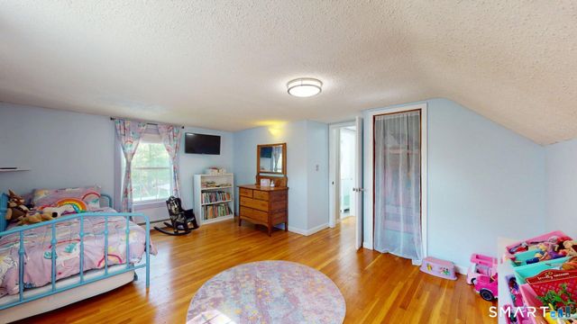 11 Hemlock Drive, Enfield, CT 06082