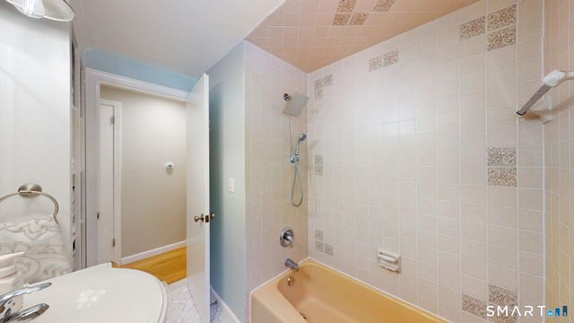 11 Hemlock Drive, Enfield, CT 06082