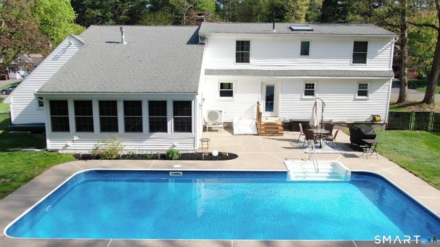 11 Hemlock Drive, Enfield, CT 06082
