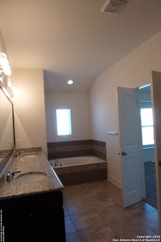 23830 Stately Oaks, San Antonio, TX 78260