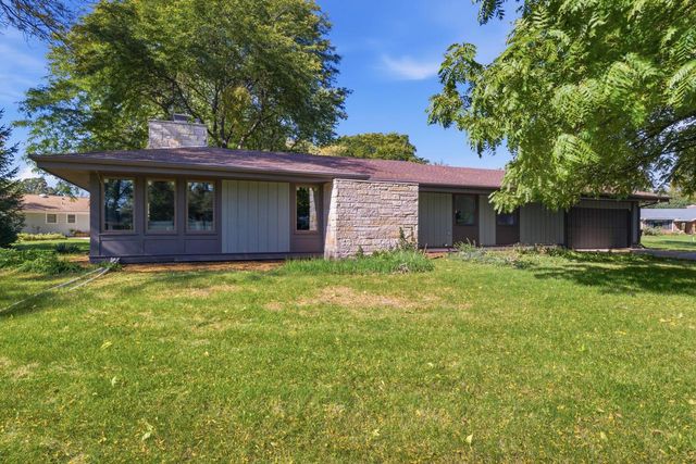 9115 N Deer COURT, Brown Deer, WI 53223