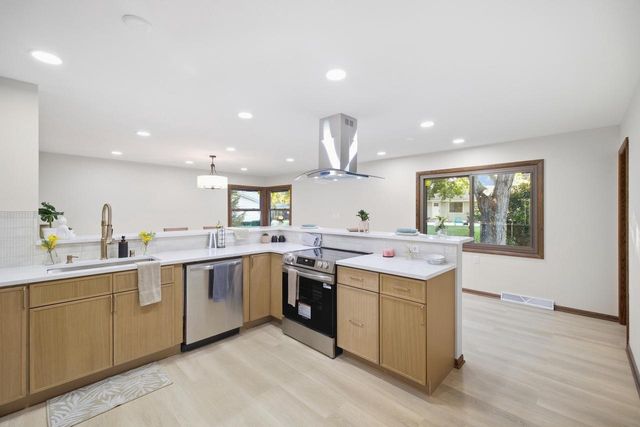 9115 N Deer COURT, Brown Deer, WI 53223