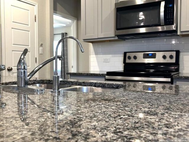 7879 abbey, San Antonio, TX 78218