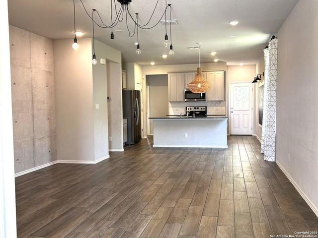 7879 abbey, San Antonio, TX 78218