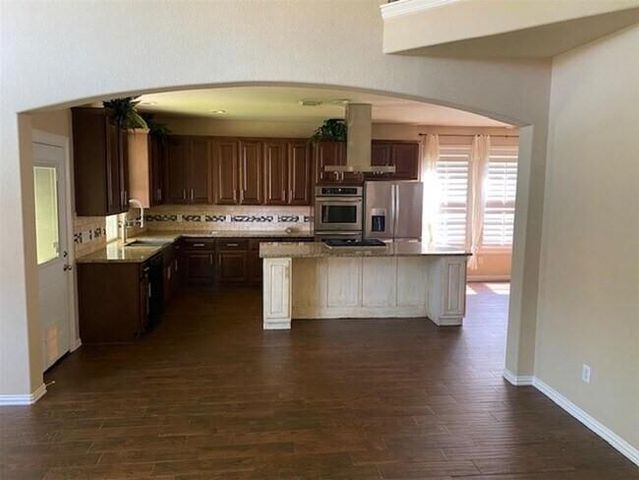 16804 Falcon Sound Drive, Montgomery, TX 77356