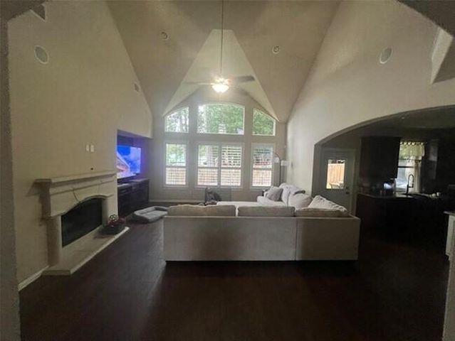 16804 Falcon Sound Drive, Montgomery, TX 77356