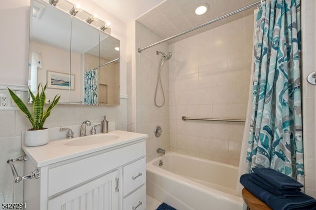 120 Hillcrest Ave, Morris Twp., NJ 07960