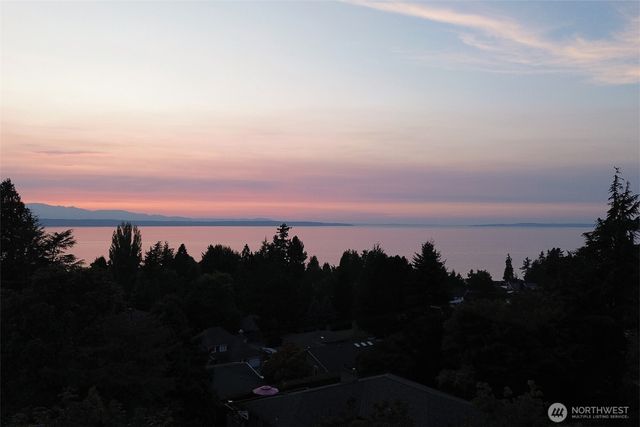 192 XX Olympic View Drive, Edmonds, WA 98020