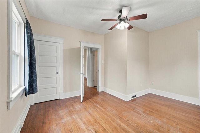 515 E PIERCE Street, Council Bluffs, IA 51503