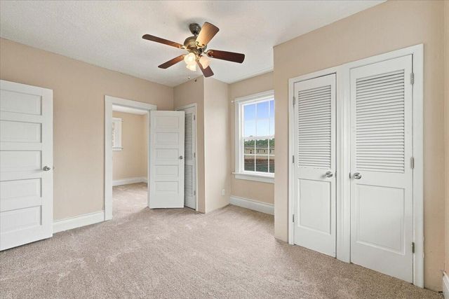 515 E PIERCE Street, Council Bluffs, IA 51503