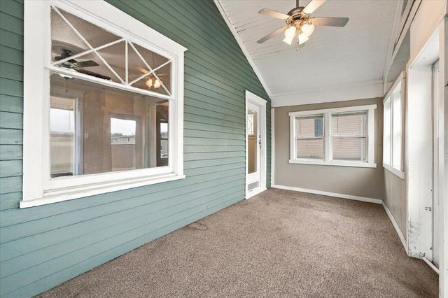 515 E PIERCE Street, Council Bluffs, IA 51503